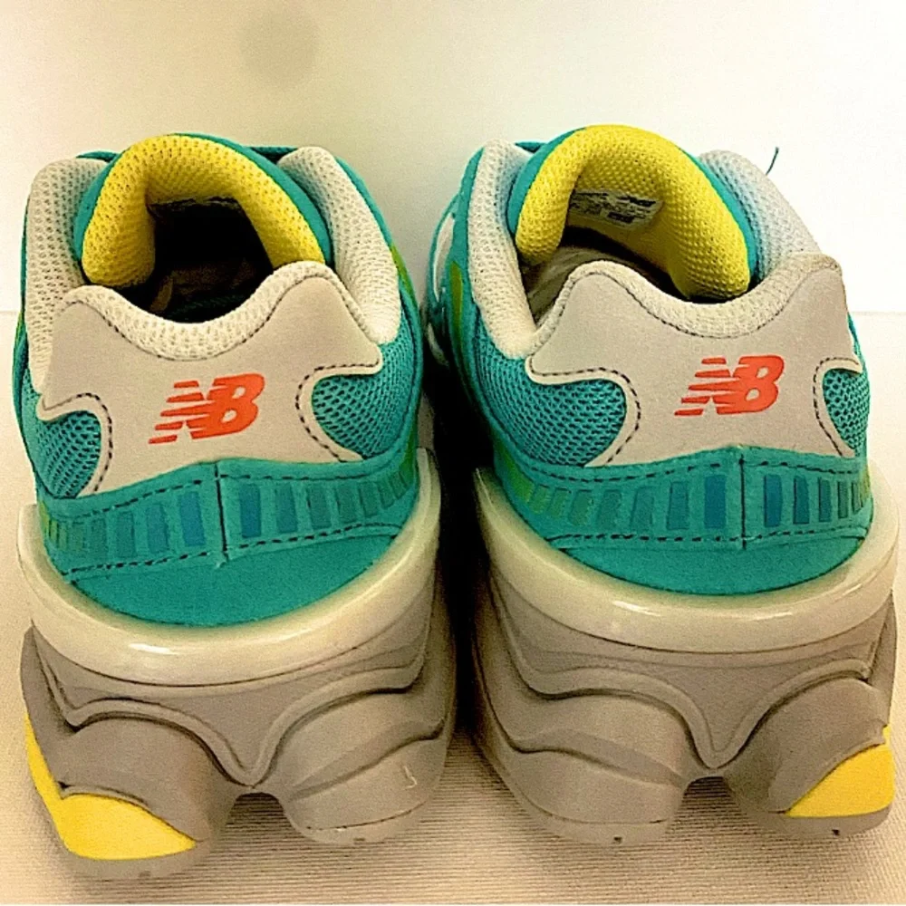 NEW BALANCE 9060 CYAN BURST BOYS 2 GIRLS 3 - Picture 5 of 14